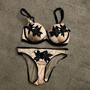Dita Von Teese Lingerie Set